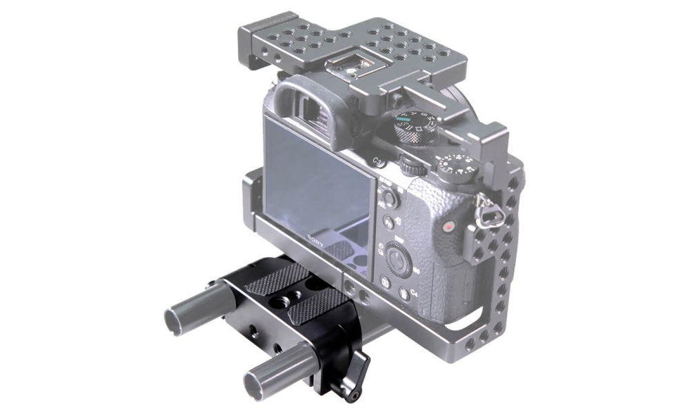 SmallRig 1674 Baseplate with 15mm LWS Rod Clamp