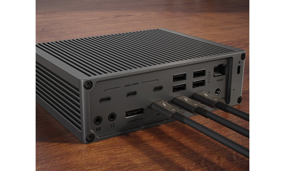 CalDigit TS5 Plus Thunderbolt 5 Dock
