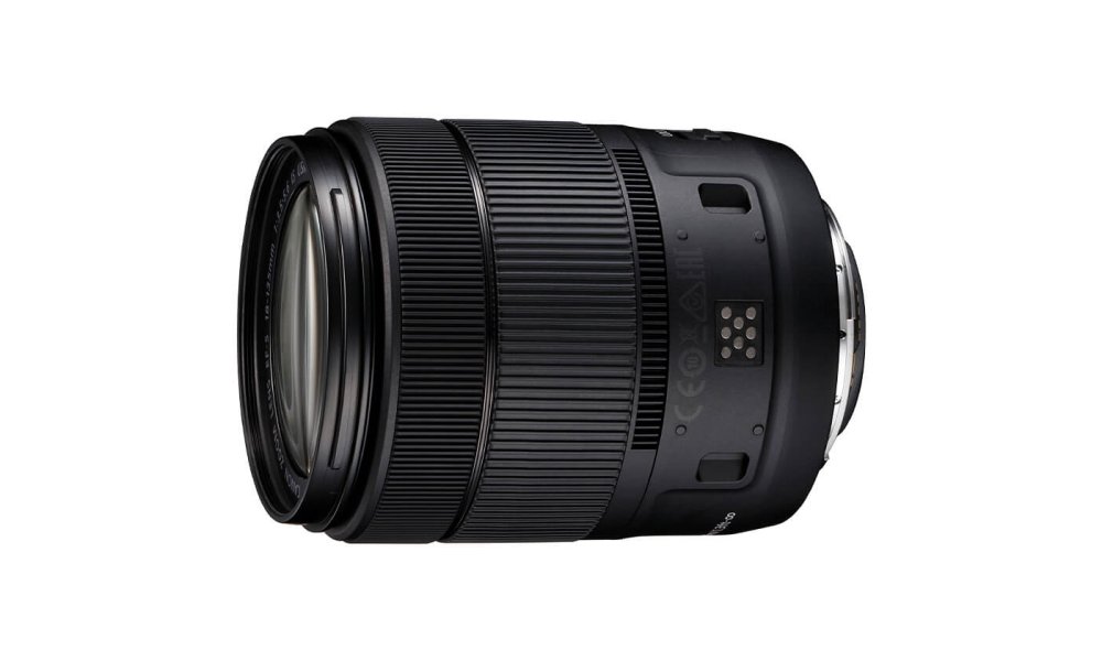 Canon EF-S 18-135mm f/3.5-5.6 IS USM