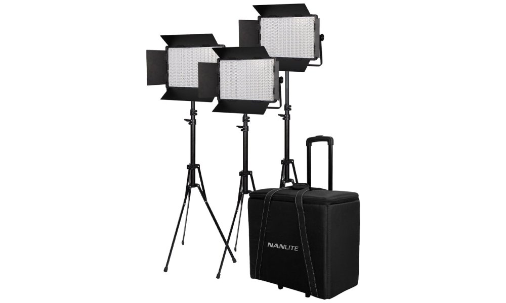 NanLite 1200CSA 3 light kit w/Trolley Case &amp; Light stands