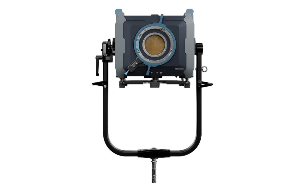 Nanlux Evoke 5000B Spot Light in Flight Case with 45 Reflector
