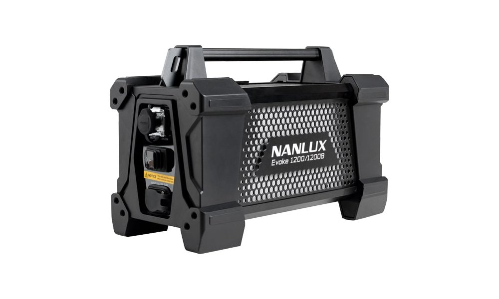 Nanlux Evoke 1200B Bi-Color LED Spot with Flight Case