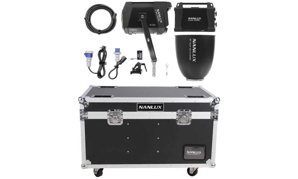 Nanlux Evoke 2400B Spot Light in Flight Case with 45 Reflector