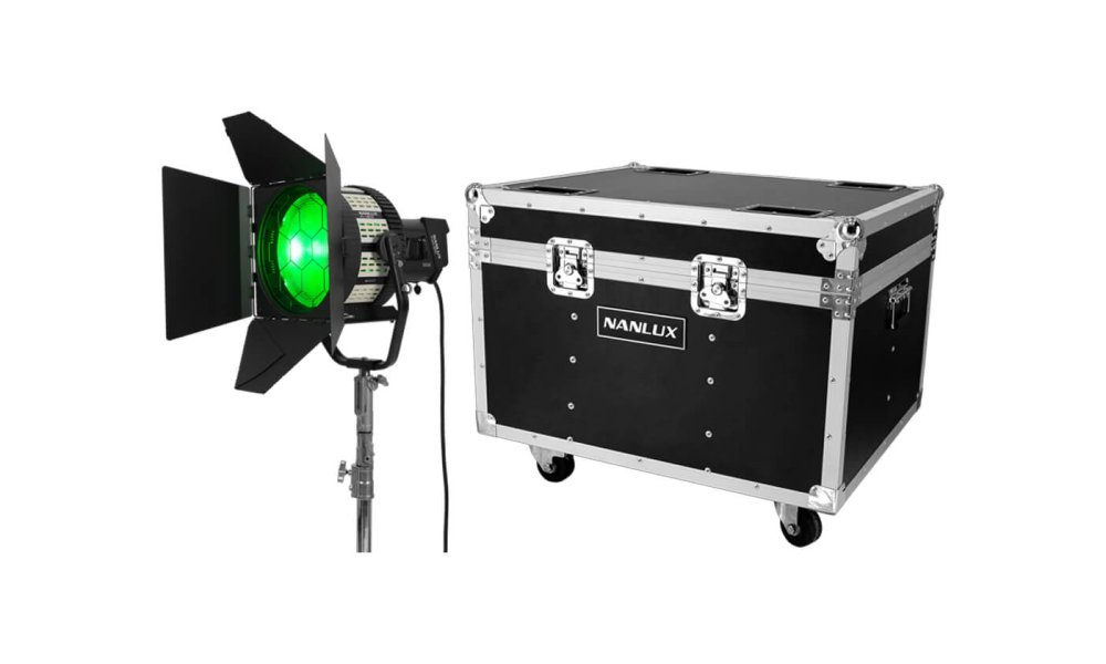 Nanlux Evoke 900C Spot Light (Inklusiv Fresnel &amp; Flight Case)