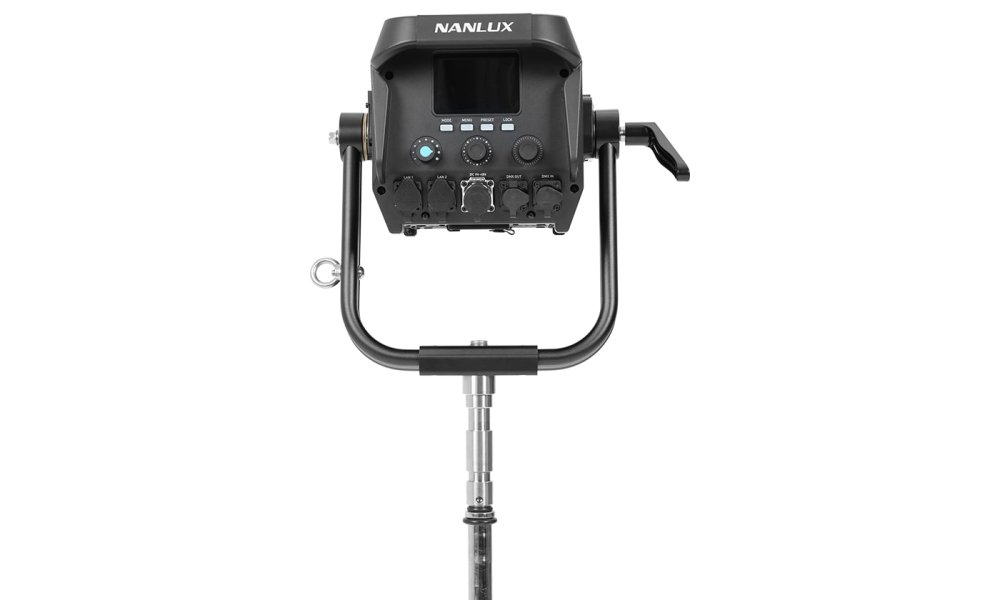 Nanlux Evoke 900C Spot Light (Inklusiv Fresnel &amp; Flight Case)