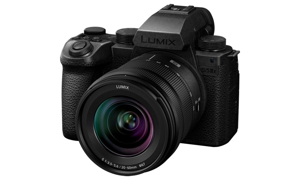 Panasonic Lumix S5 IIX + 20-60mm kit