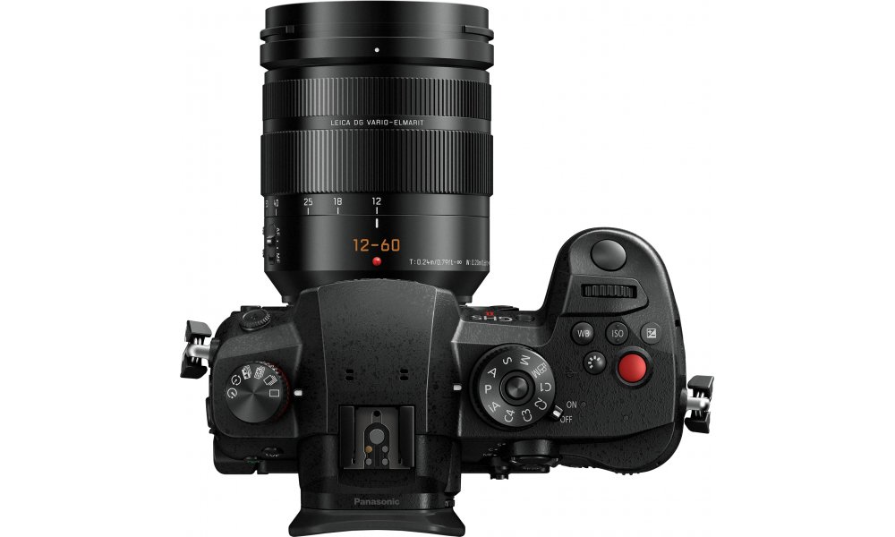 Panasonic Lumix GH5 II + 12-60mm f/2,8-4 Leica DG kit