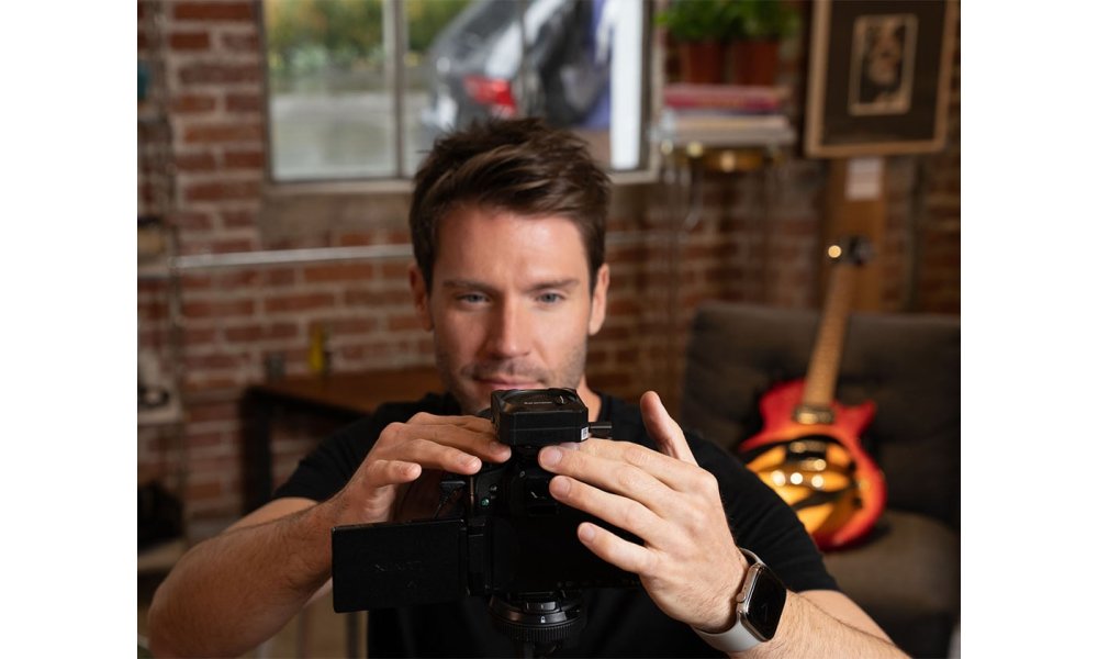 Saramonic BlinkMe B2 - 2-Person Smart Wireless Mic System