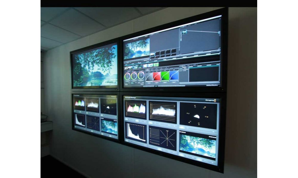 Blackmagic DaVinci Resolve Advanced Panel