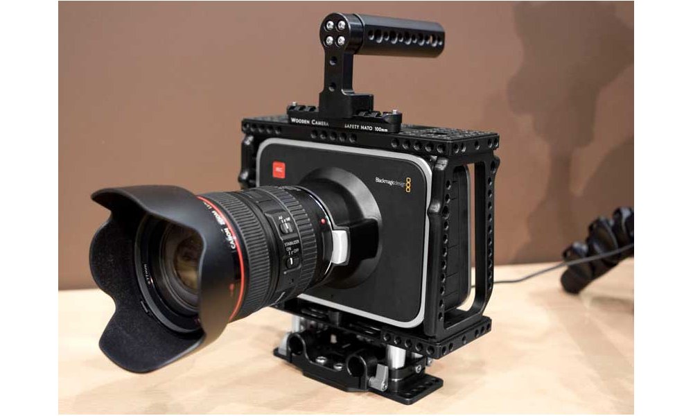 Wooden Camera  Universal Baseplate